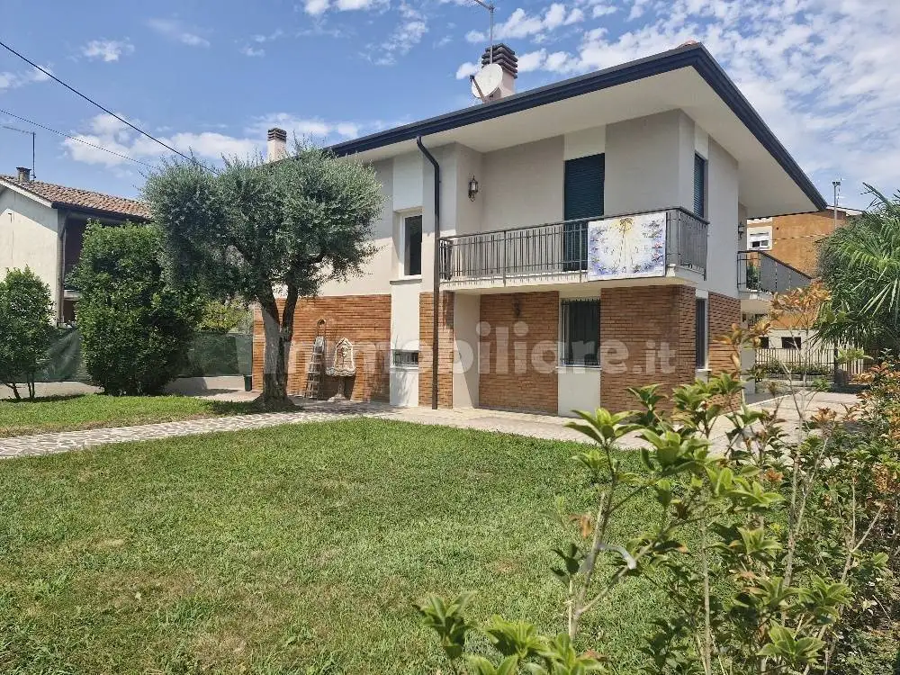 Villa in affitto a Carmignano di Brenta