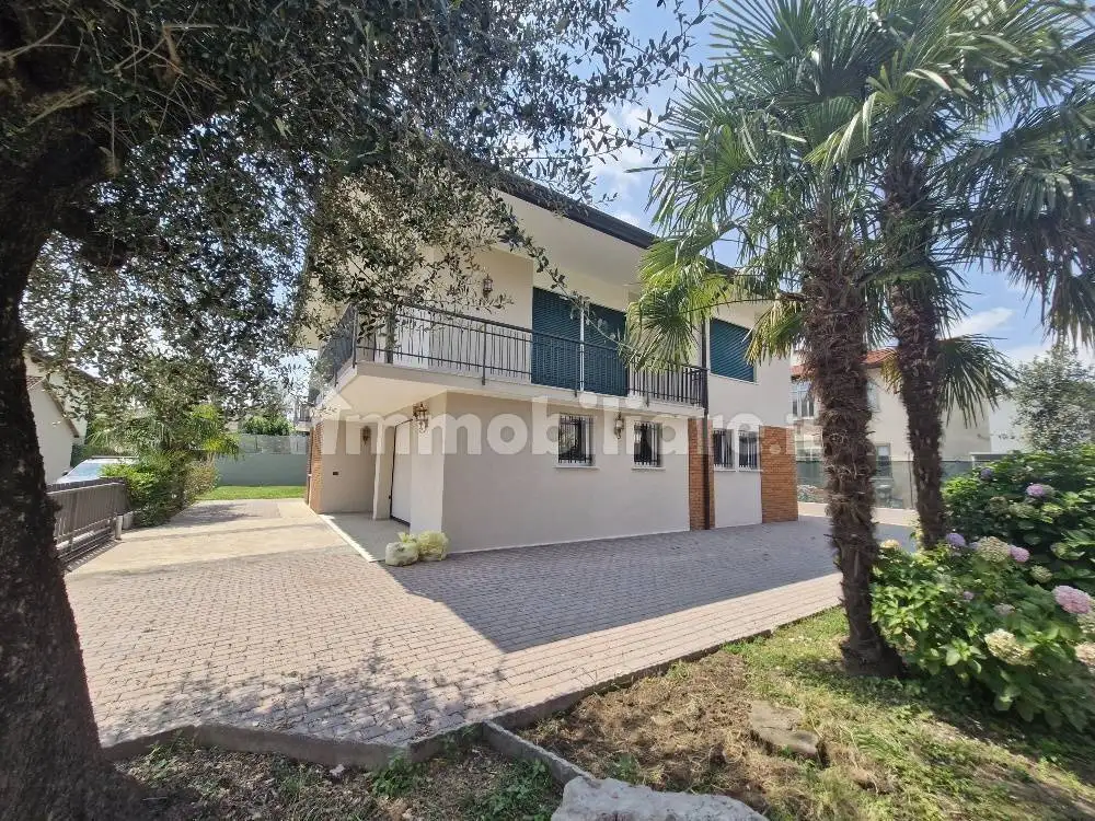 Villa unifamiliare, buono stato, 220 m², Centro, Carmignano di Brenta - foto 4