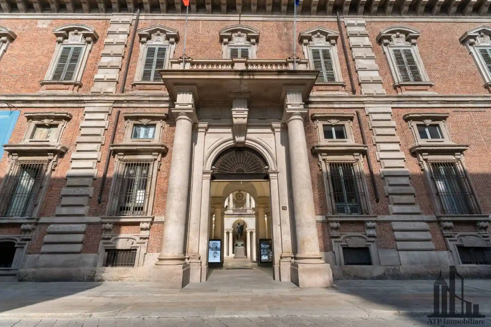 Trilocale via del Carmine 5, Brera, Milano - foto 2