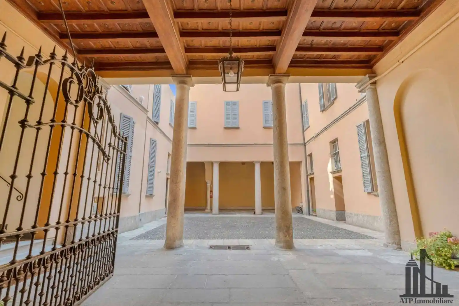 Trilocale via del Carmine 5, Brera, Milano - foto 3