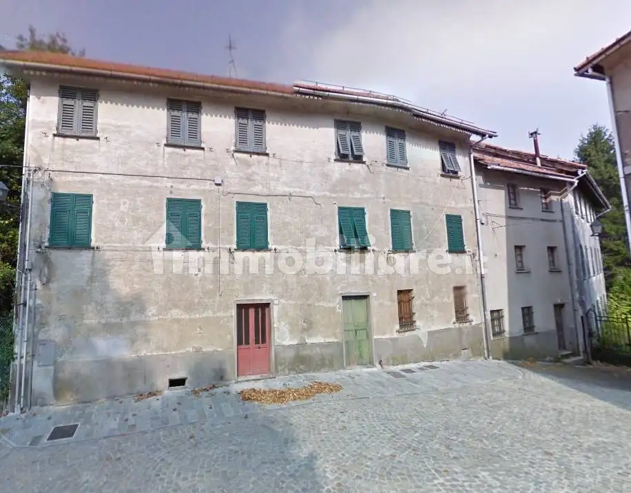 Villa in vendita a Masone