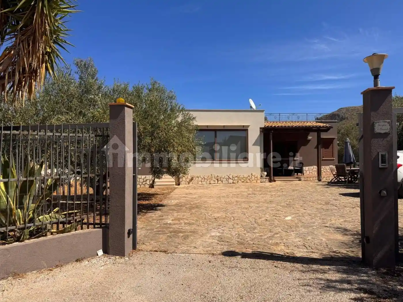 Palazzo - Edificio in vendita a Castellammare del Golfo