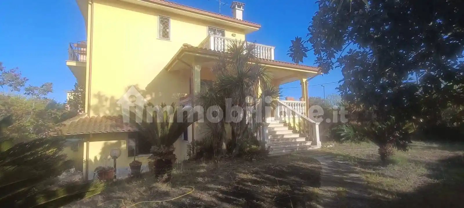 Villa in vendita a Aprilia