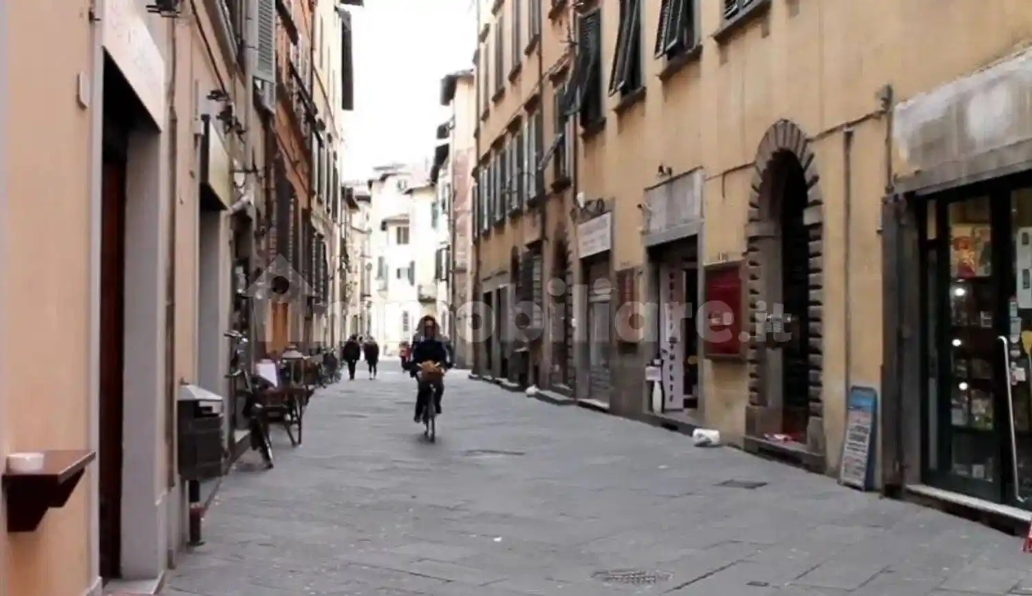 Appartamento in vendita a Lucca