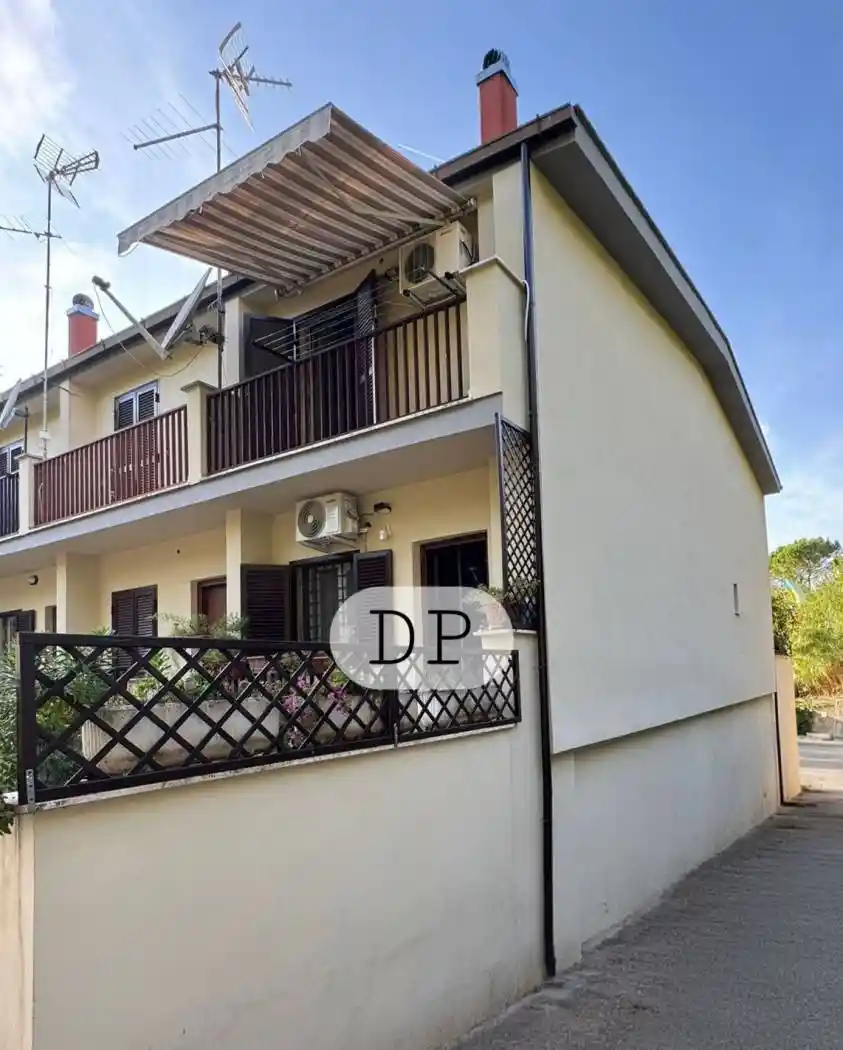 Villetta a schiera in vendita a Fonte Nuova