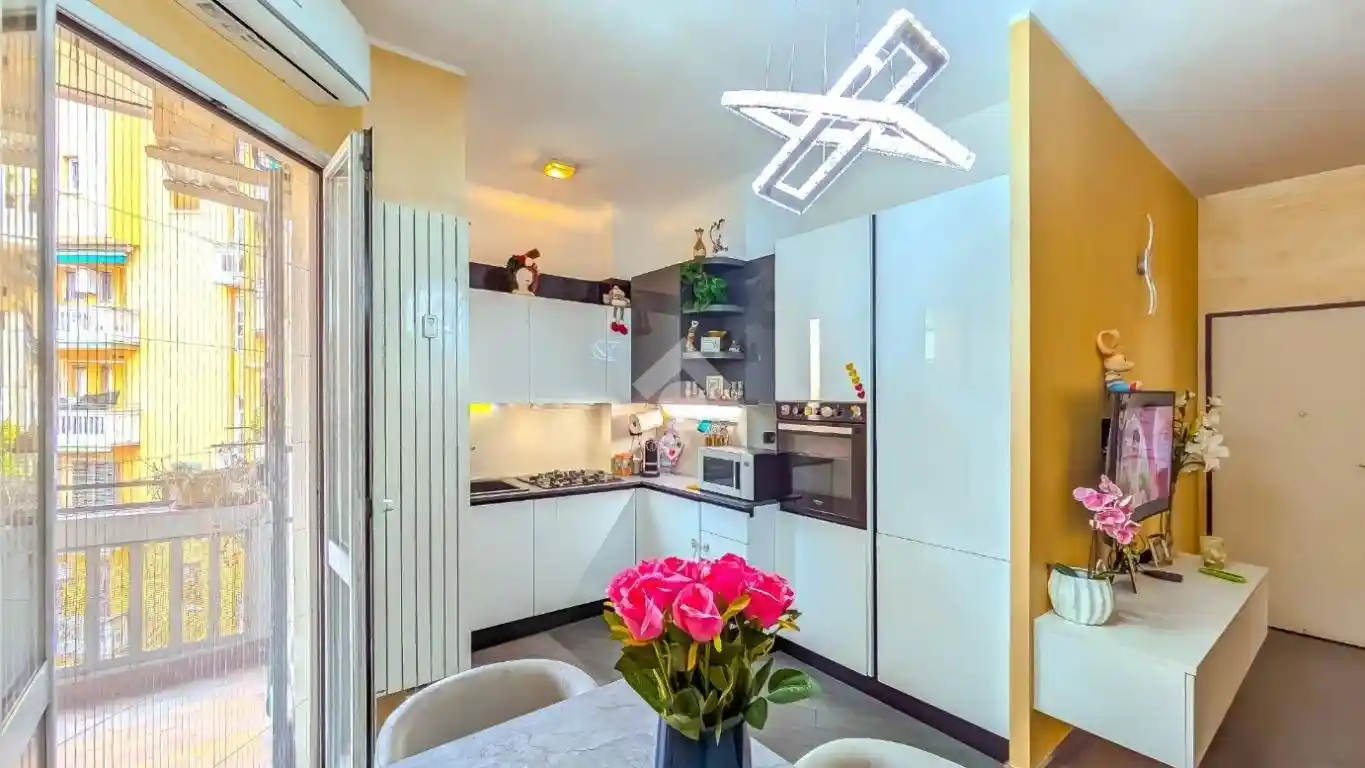 Trilocale via Cardinale Mezzofanti 45, Argonne - Corsica, Milano - foto 2