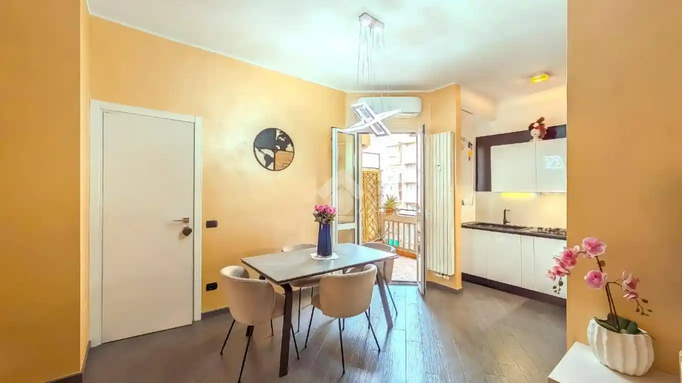 Trilocale via Cardinale Mezzofanti 45, Argonne - Corsica, Milano - foto 4