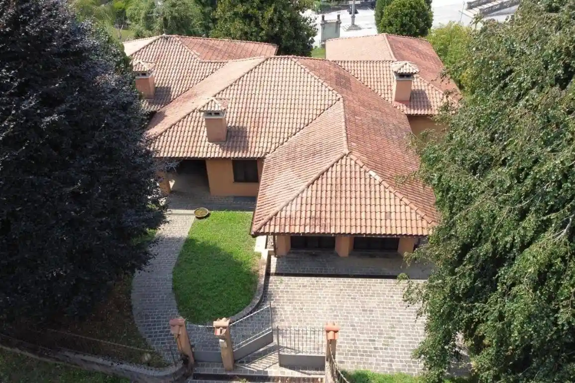 Villa unifamiliare via Ex Parco Visconti 1, Centro, Cassago Brianza - foto 2