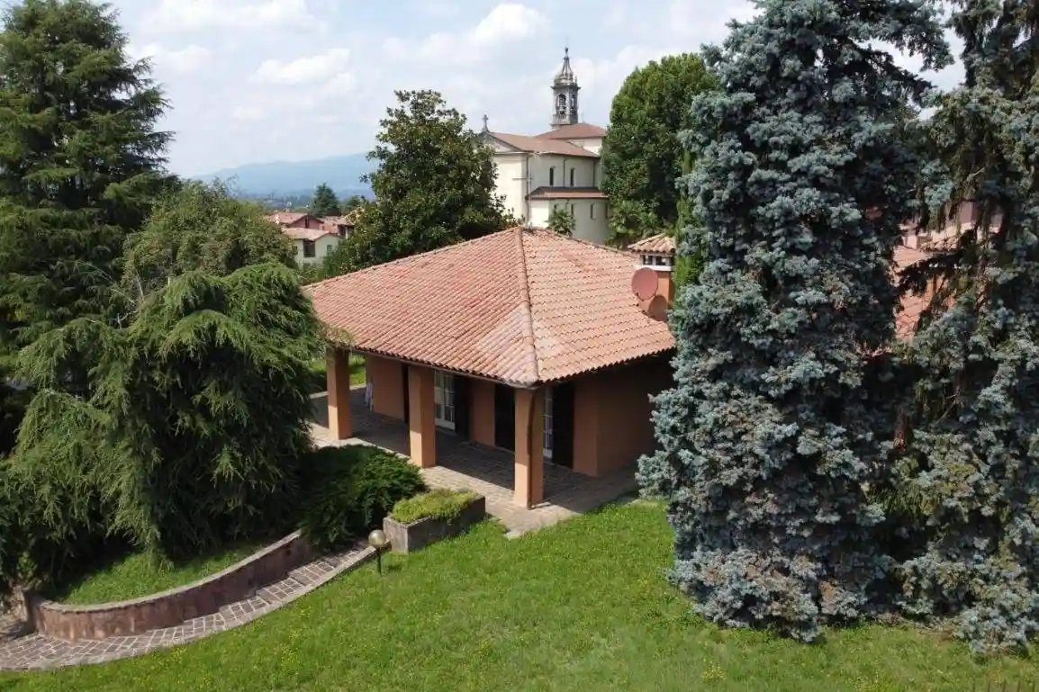 Villa unifamiliare via Ex Parco Visconti 1, Centro, Cassago Brianza - foto 3