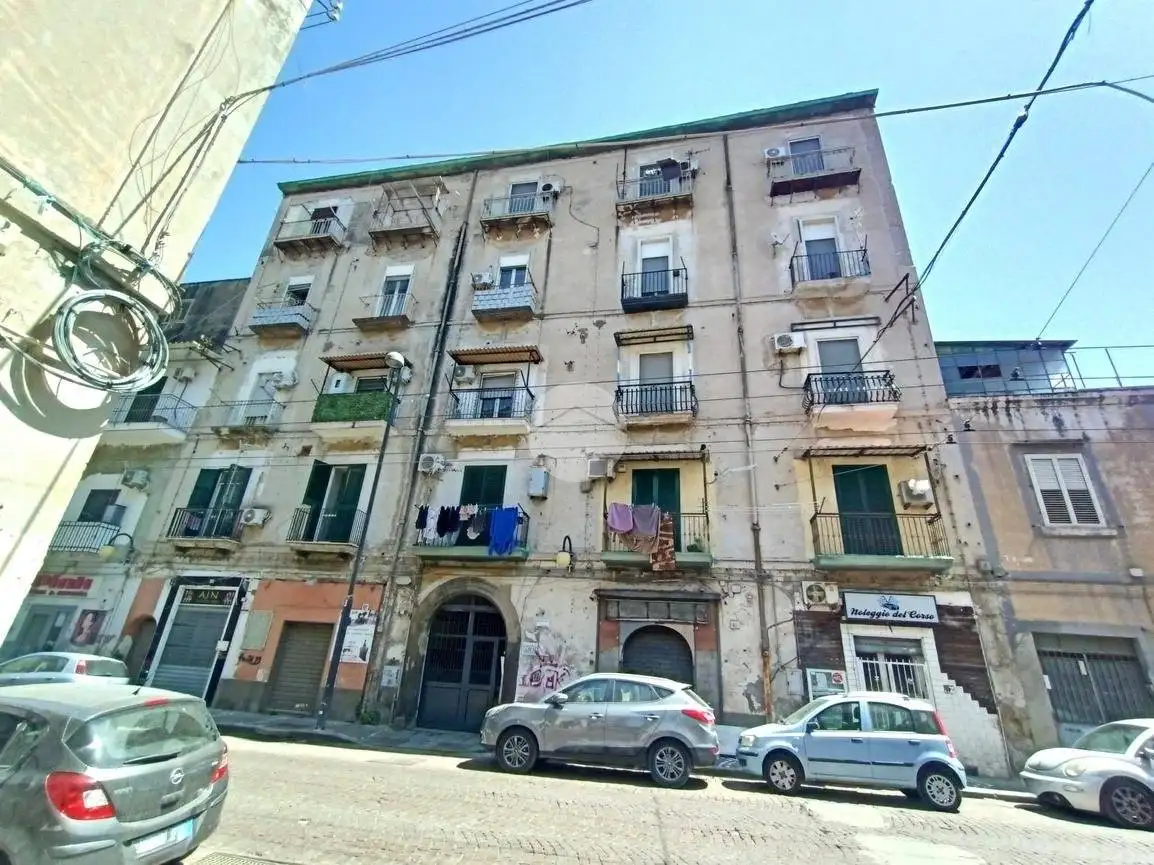 Appartamento in vendita a Napoli