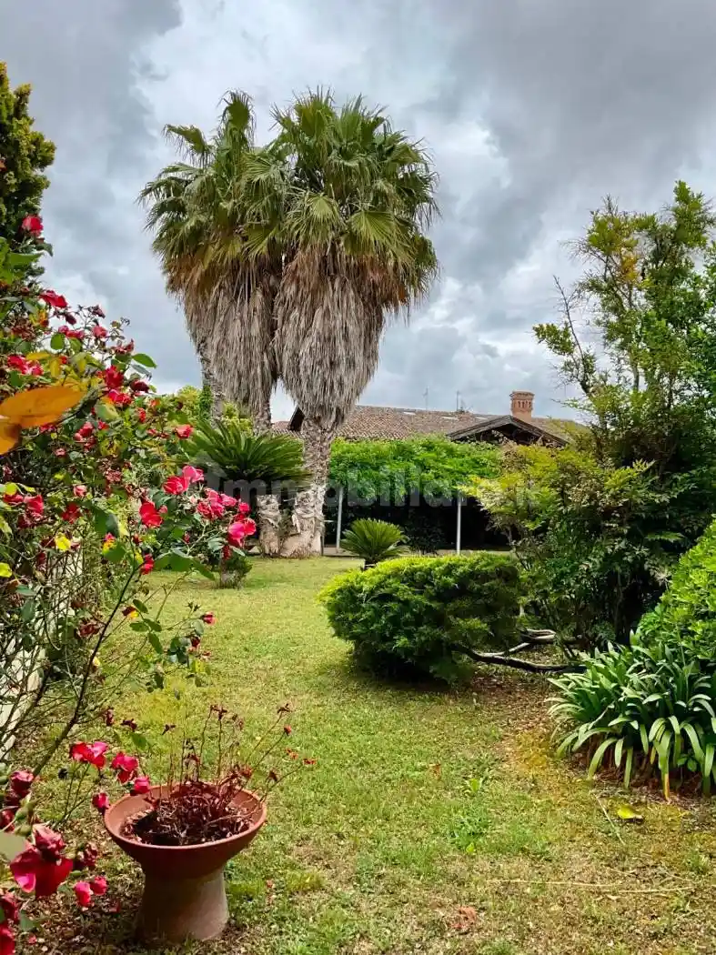 Villa bifamiliare via Alfredo Gargiulo 13, Infernetto, Roma - foto 5