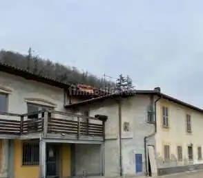 Casa indipendente in vendita a Santo Stefano Belbo