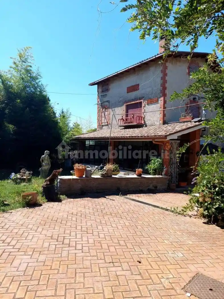 Rustico - Casale in vendita a Zagarolo