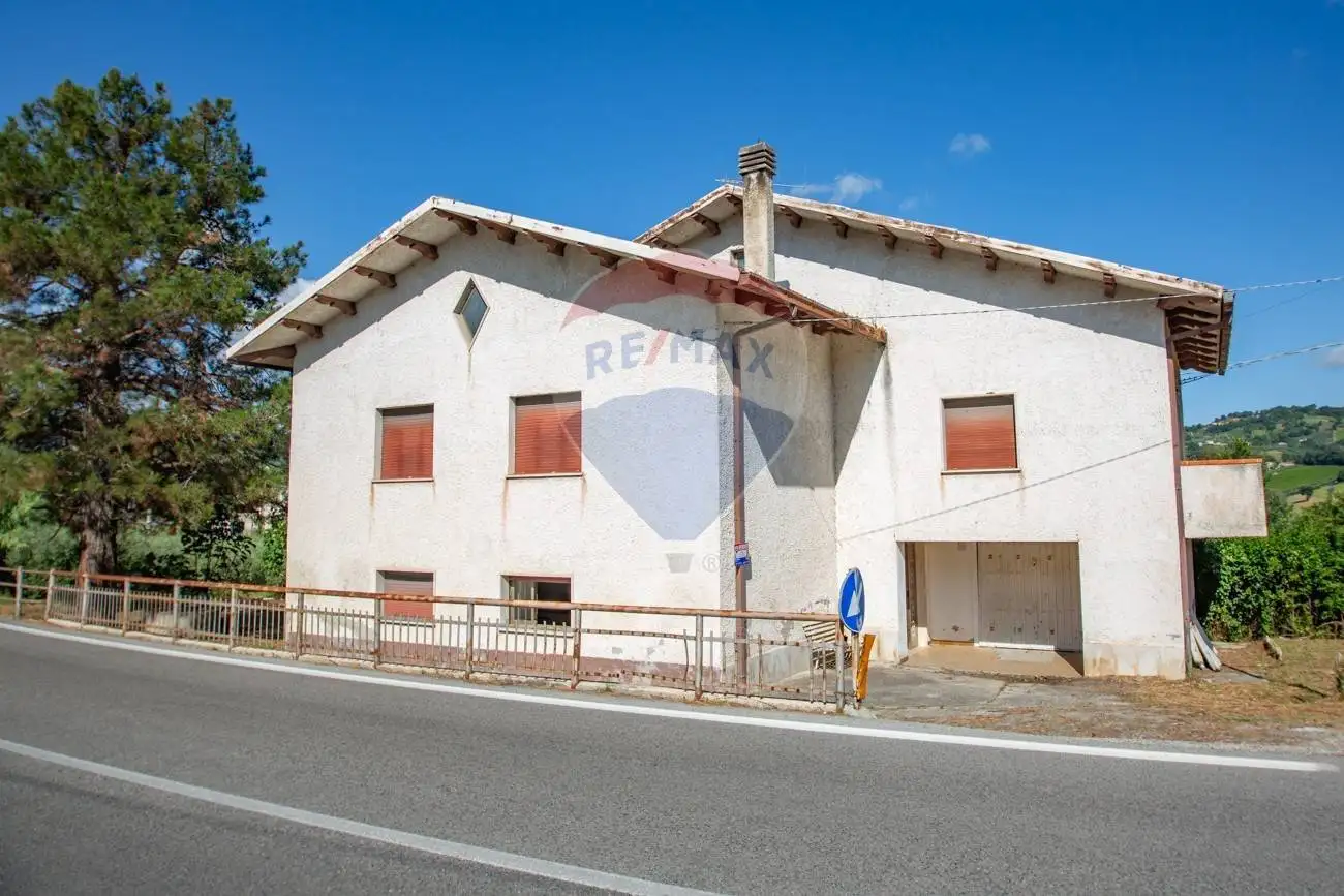 Casa indipendente in vendita a Casacanditella