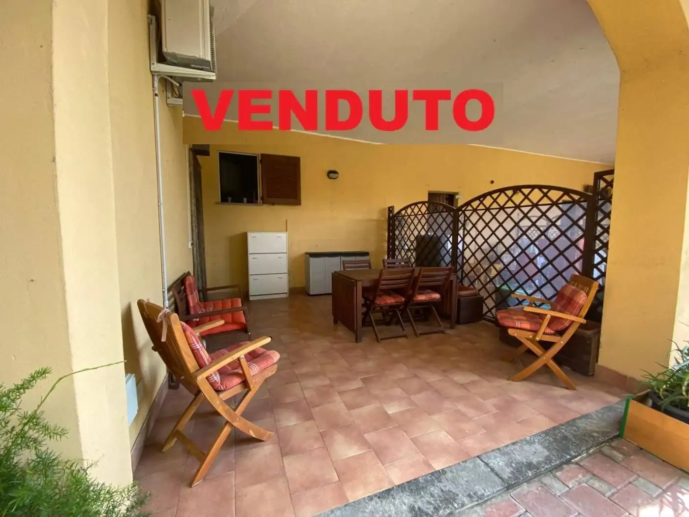 Appartamento in vendita a Usmate Velate