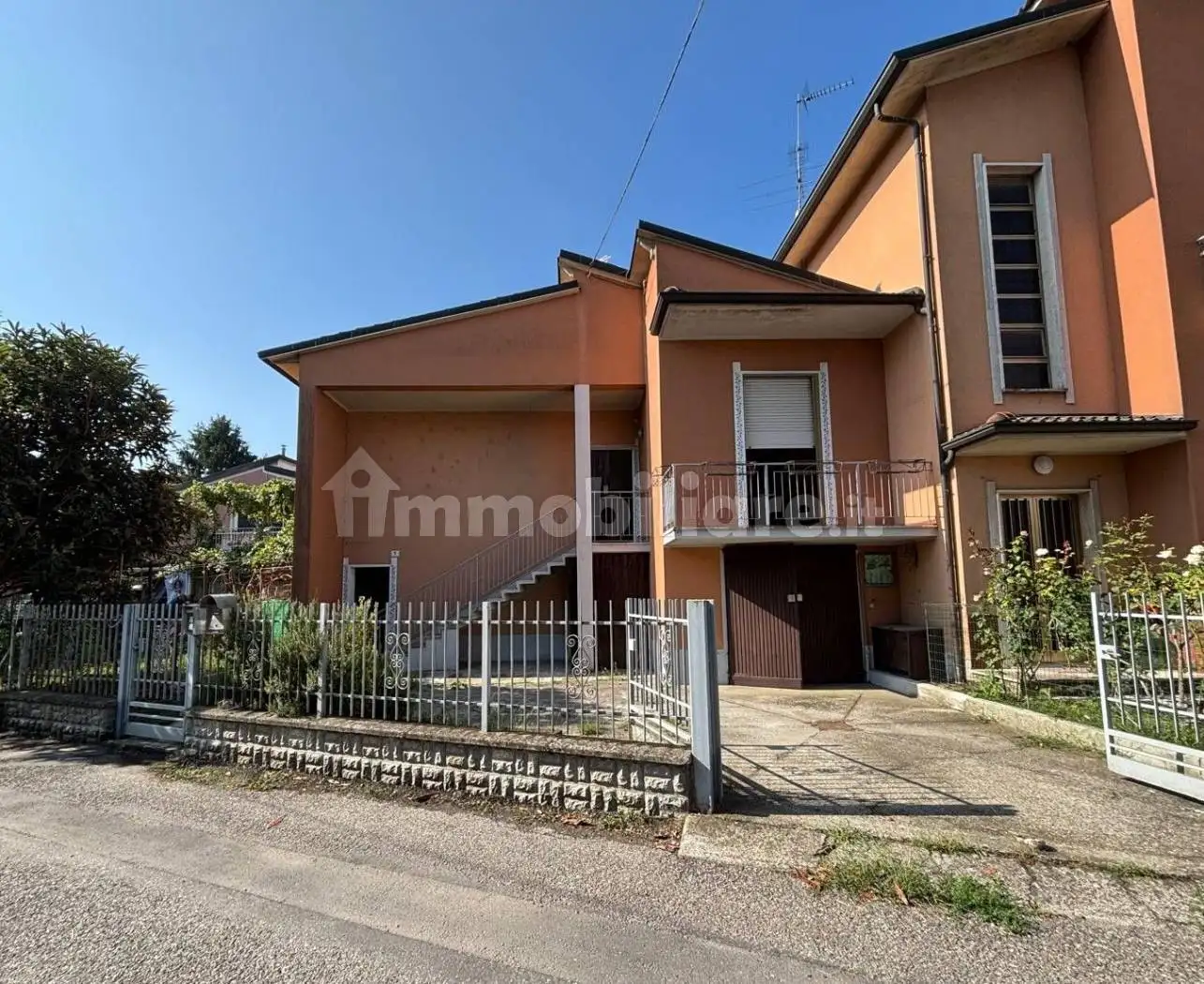 Villetta a schiera in vendita a Castelvetro Piacentino