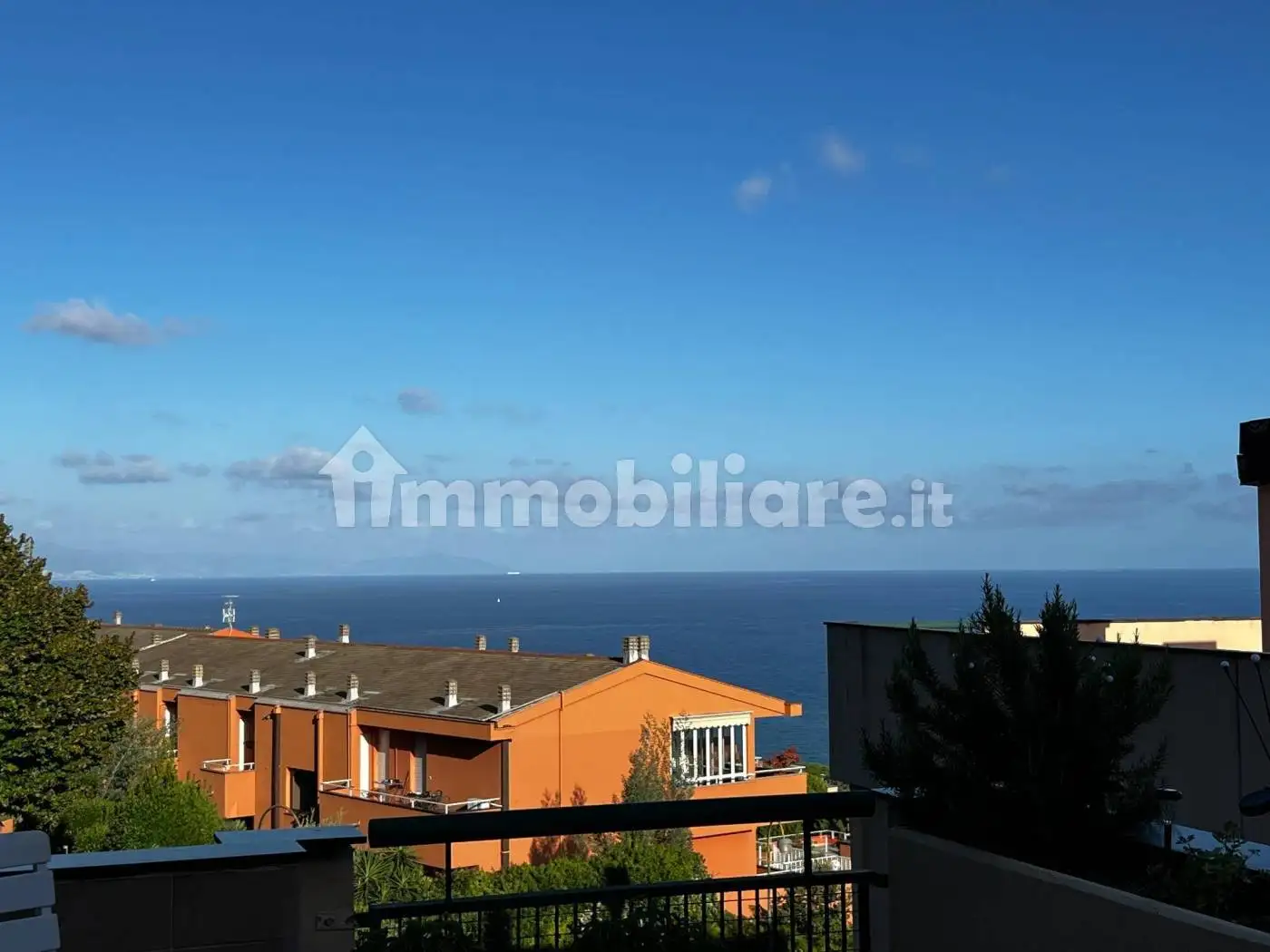 Appartamento in vendita a Varazze