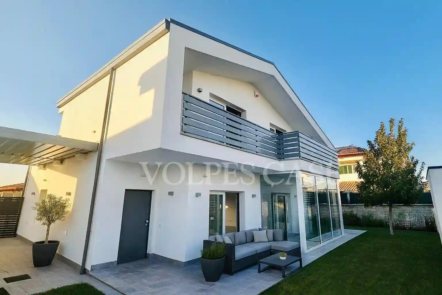 Villa - foto 2