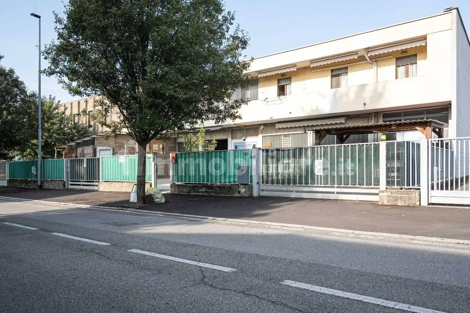 Palazzo - Edificio in vendita a Mariano Comense