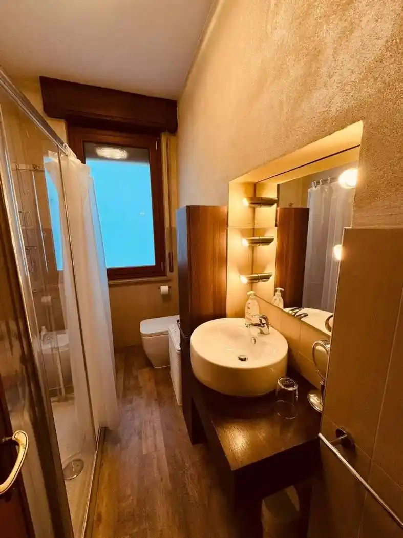 Quadrilocale via Castello San Felice, 1 A, Valdonega, Verona - foto 2