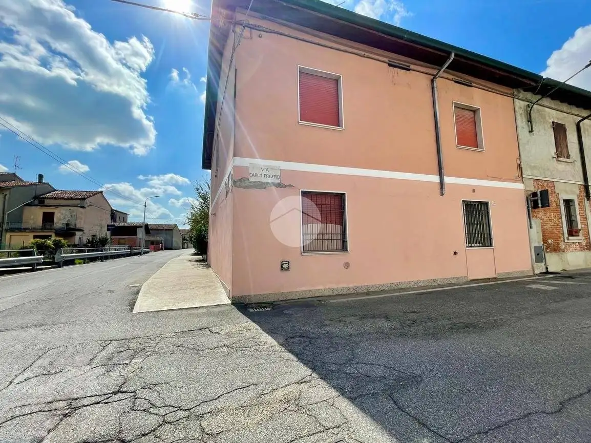 Casa indipendente in vendita a Orzivecchi