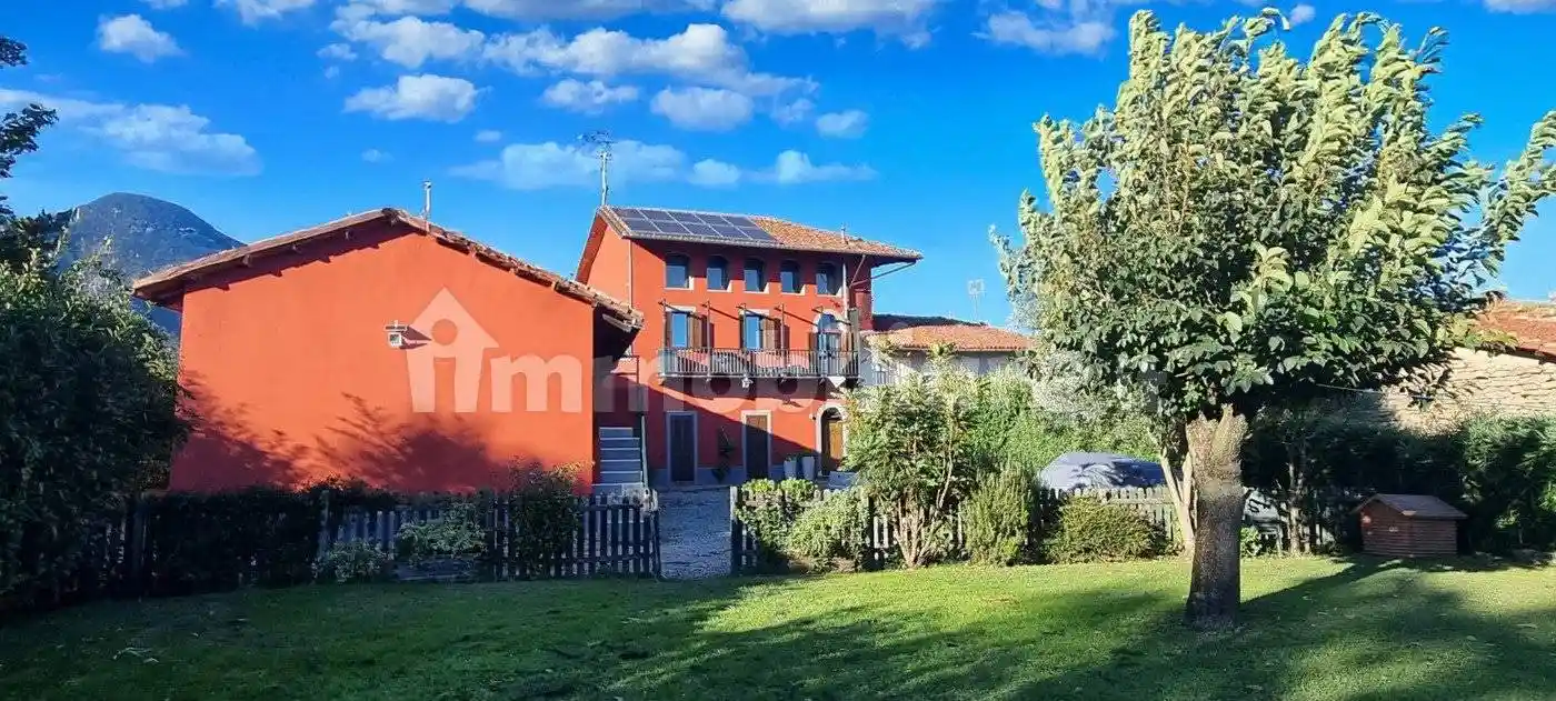Rustico - Casale in vendita a Frossasco