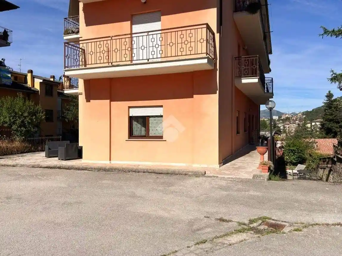 Trilocale via delle Nocelle 2, Santa Barbara - San Sisto, L'Aquila - foto 2