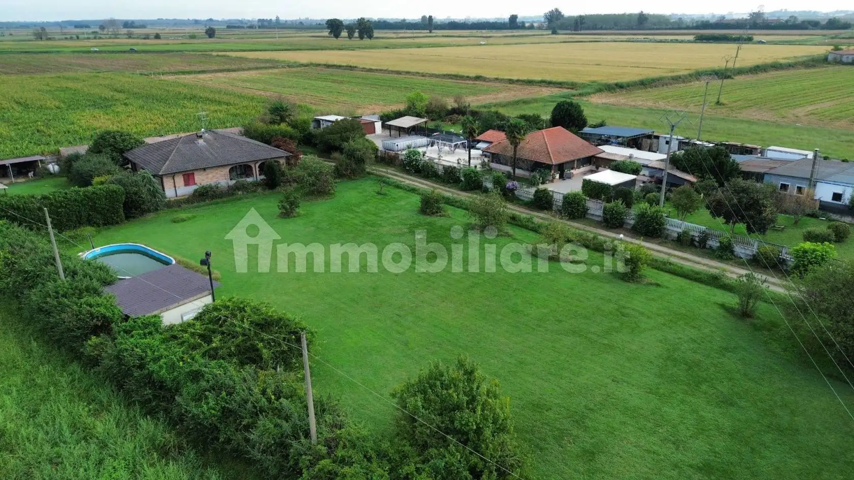 Villa in vendita a Besate