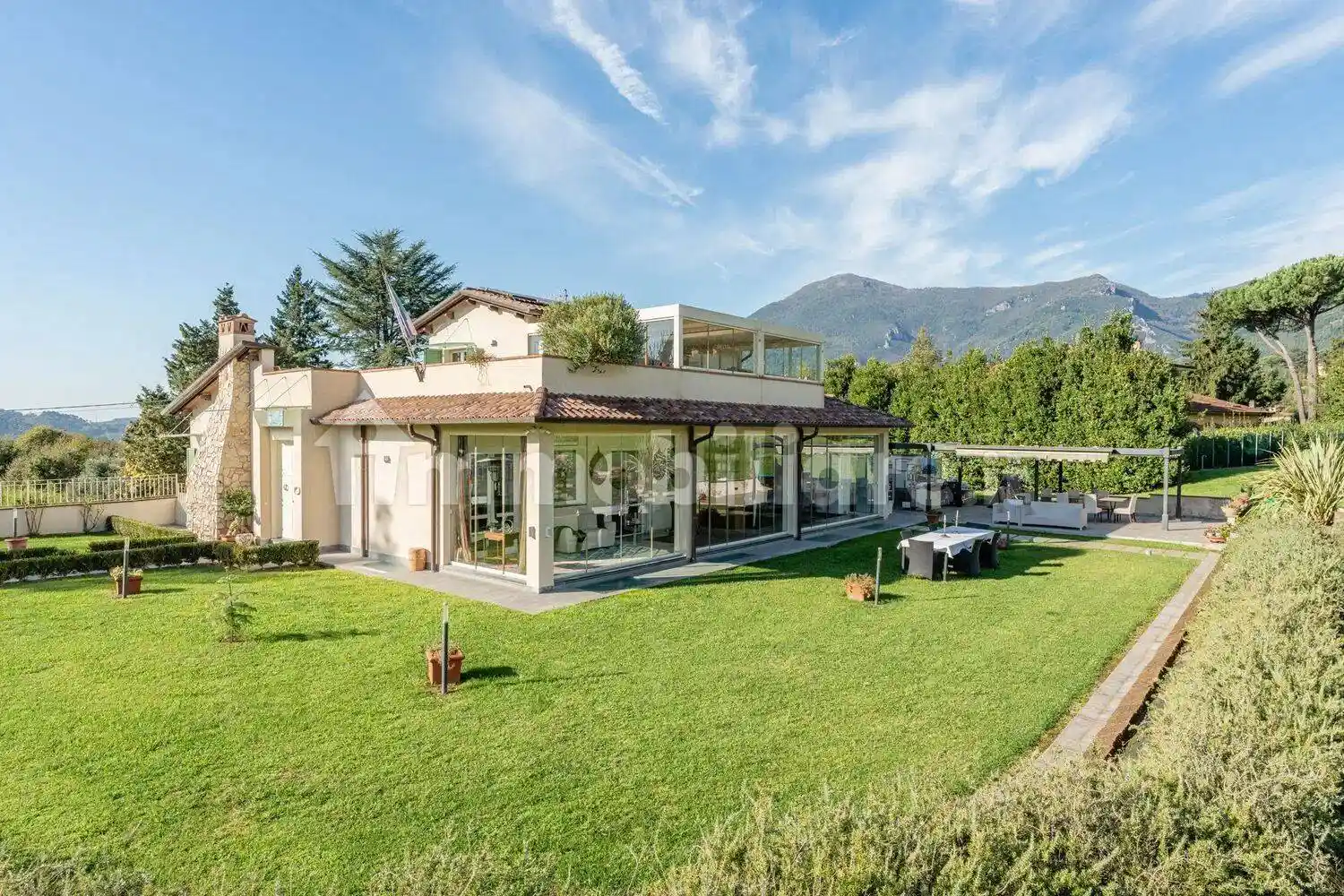 Villa in vendita a Camaiore