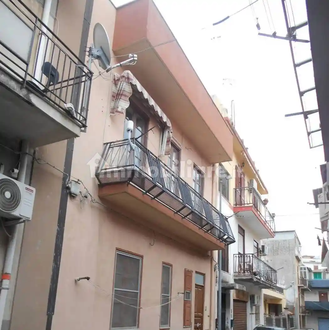 Villa unifamiliare quartiere Villa Dante - quartiere Americano, Quartiere Lombardo, Messina - foto 2