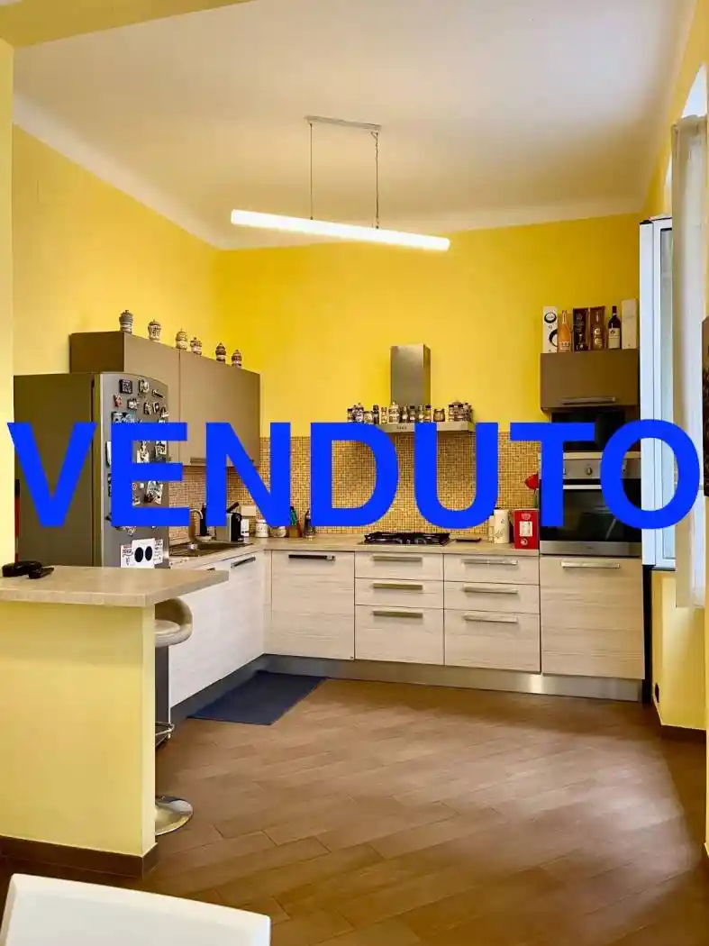 Appartamento in vendita a Genova