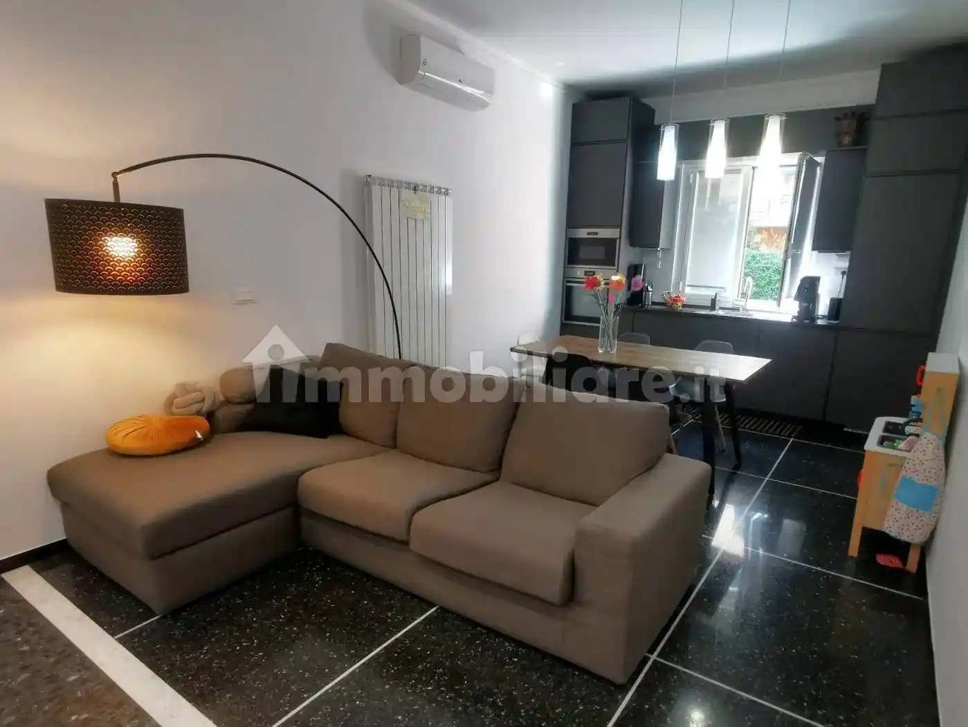 Appartamento in vendita a Genova