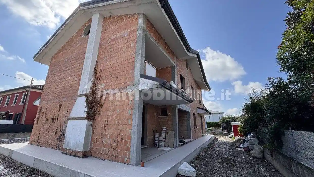 Villa in vendita a Legnaro
