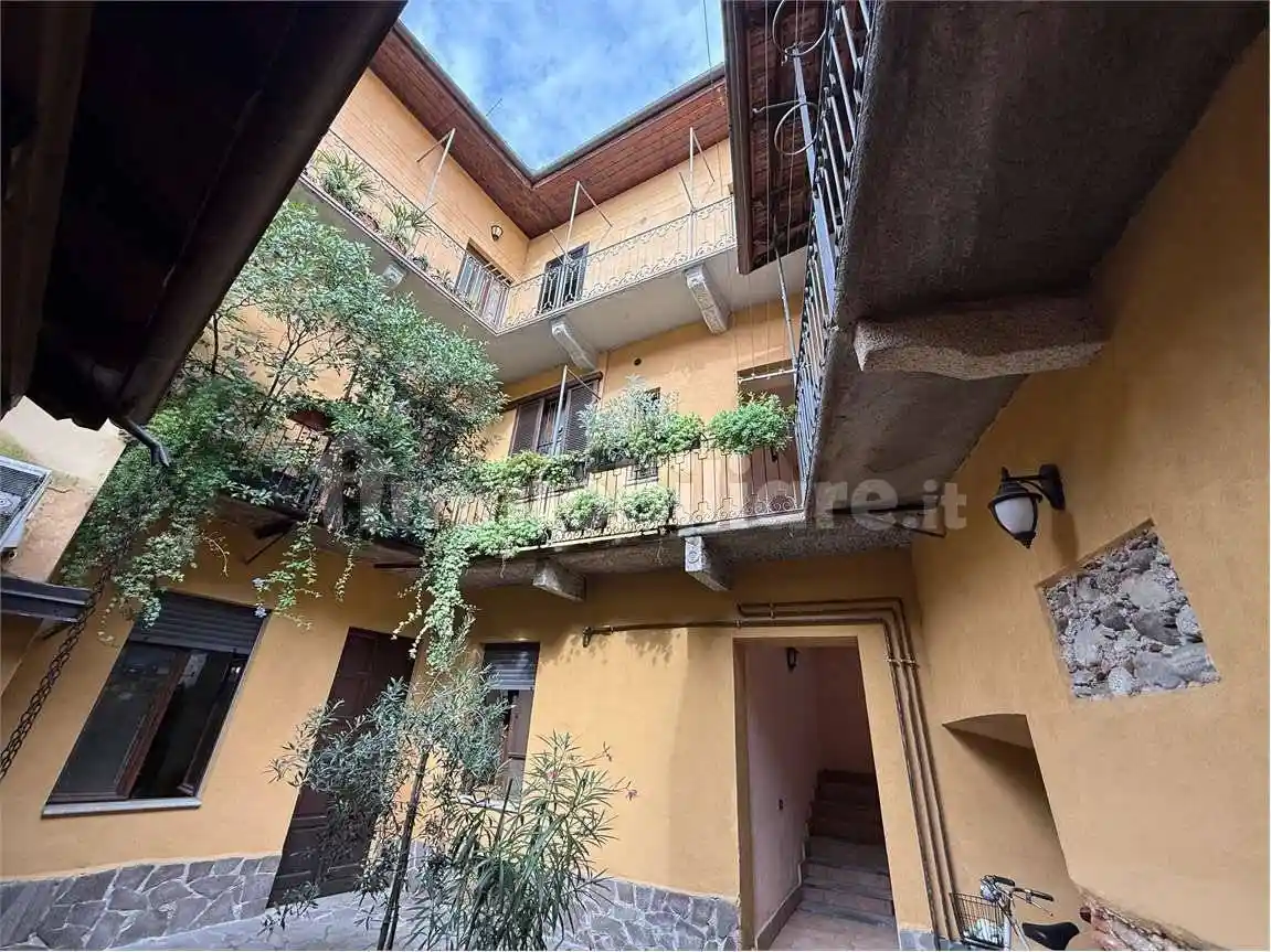 Appartamento in vendita a Borgomanero