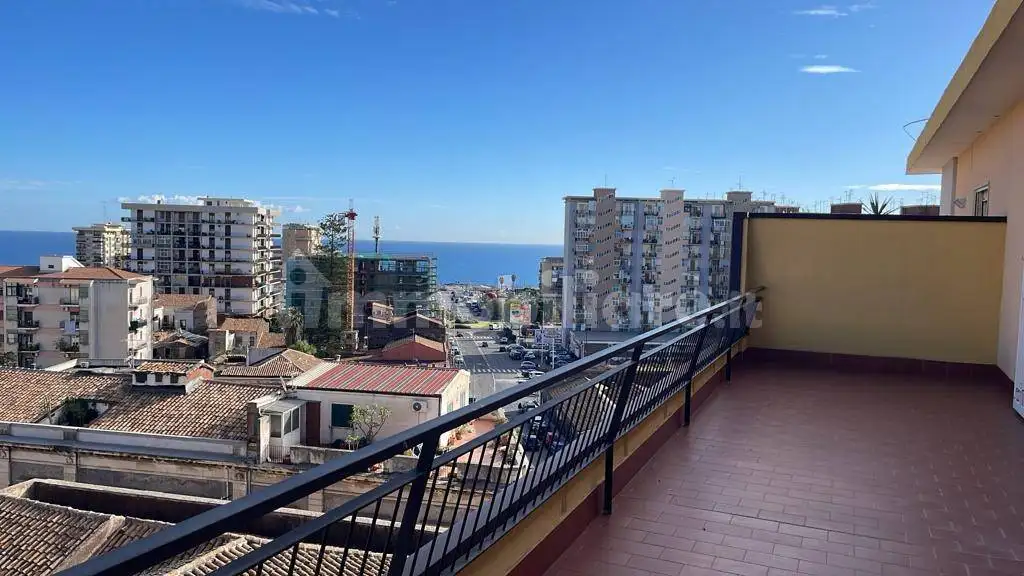 Attico - Mansarda in affitto a Catania