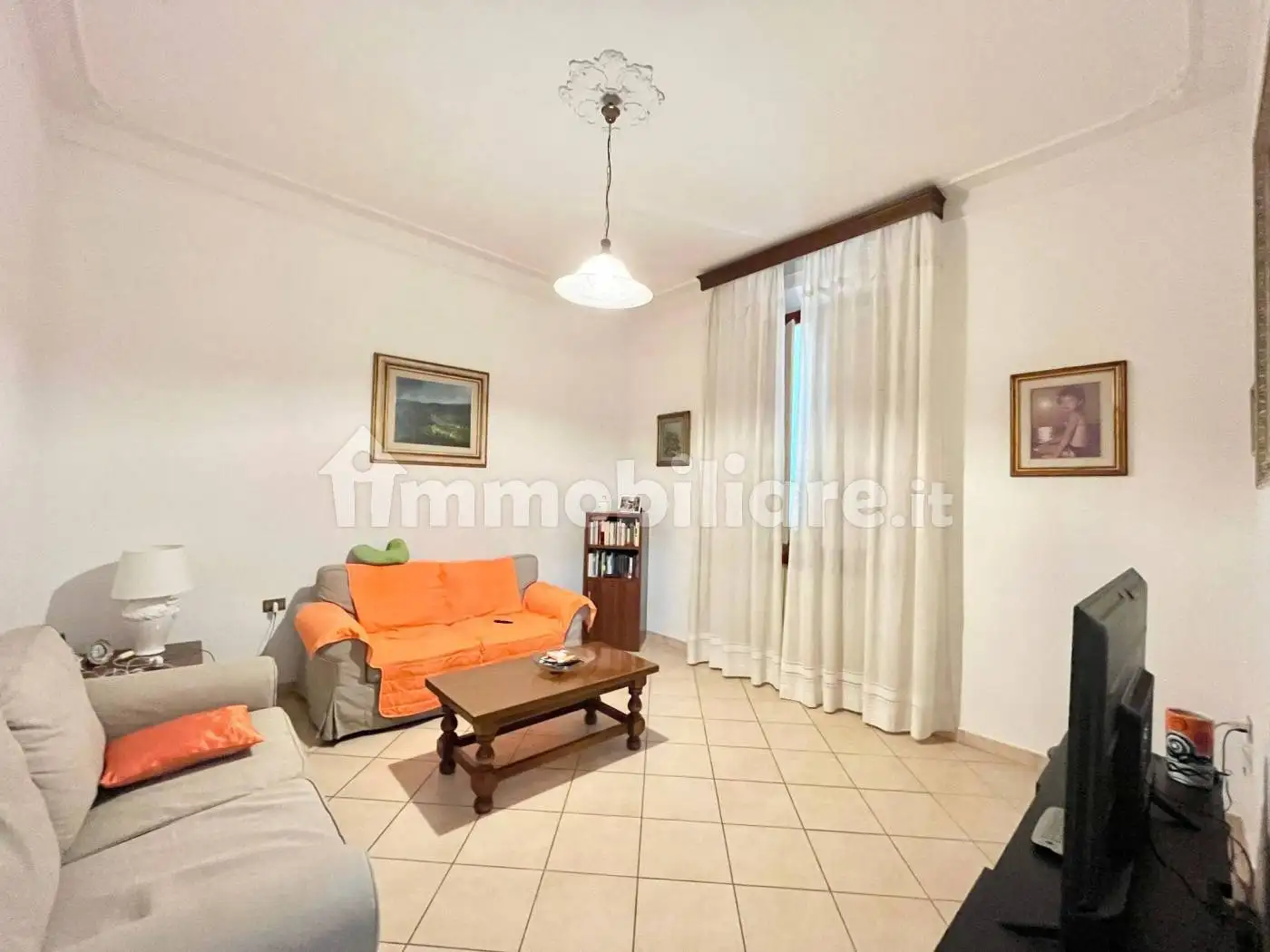 Casa indipendente in vendita a Prato