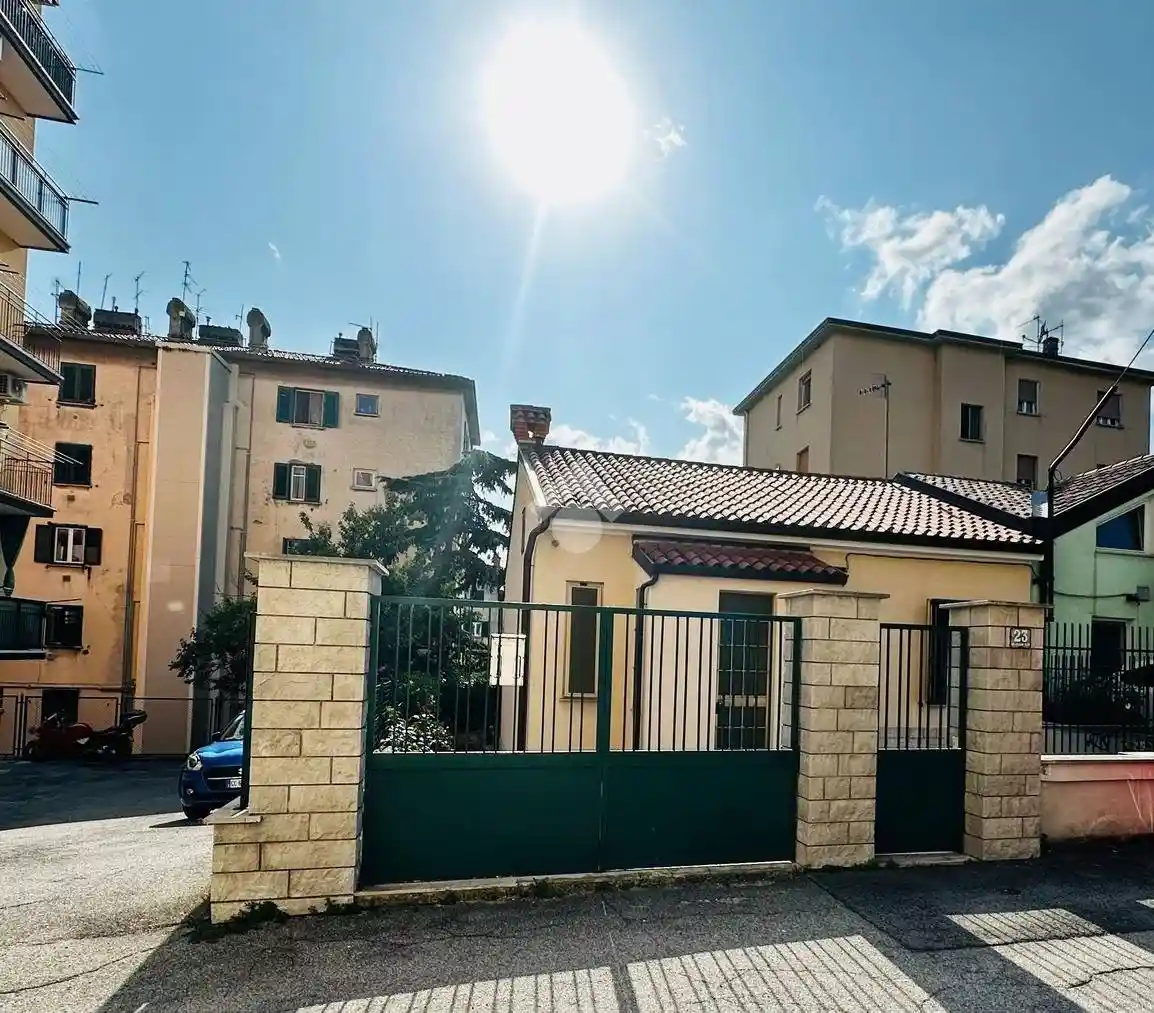 Casa colonica via Giovanni Oliva 23, Chiarbola - Ponziana, Trieste - foto 2