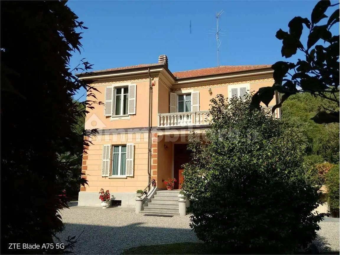 Villa in vendita a Pinerolo
