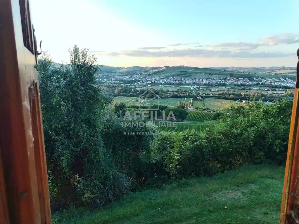 Casa indipendente in vendita a Maiolati Spontini