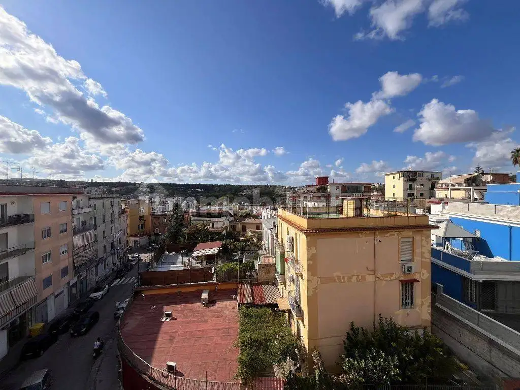 Appartamento in vendita a Napoli