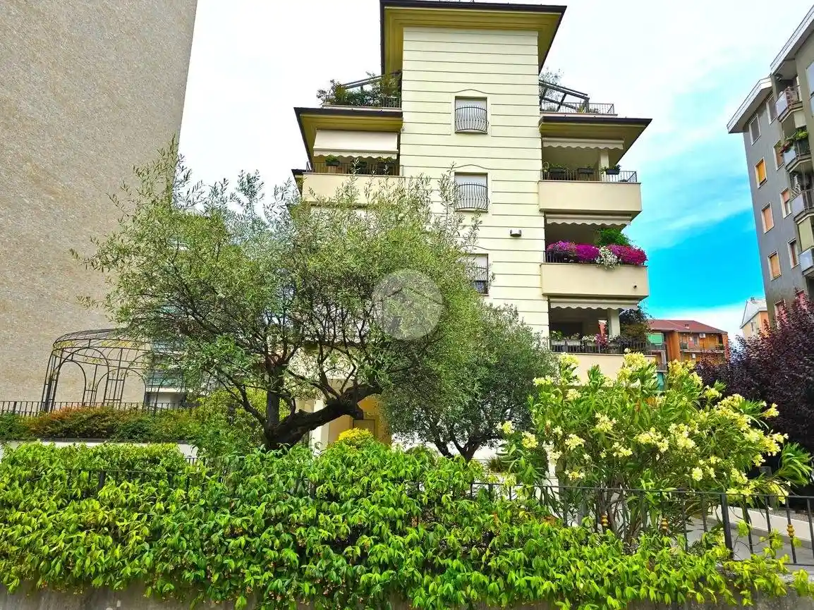 Trilocale via Romolo Bitti 24, Ca' Granda, Milano - foto 2