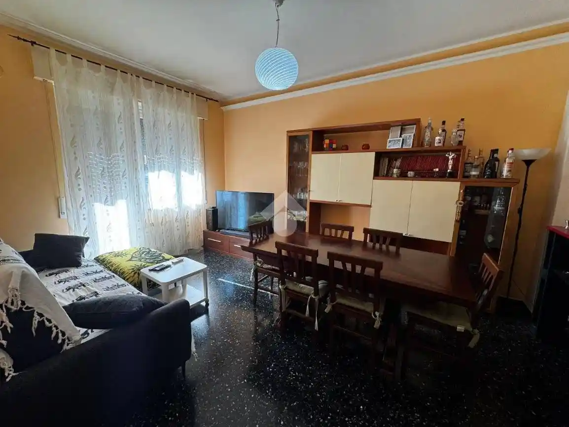 Appartamento in vendita a Genova