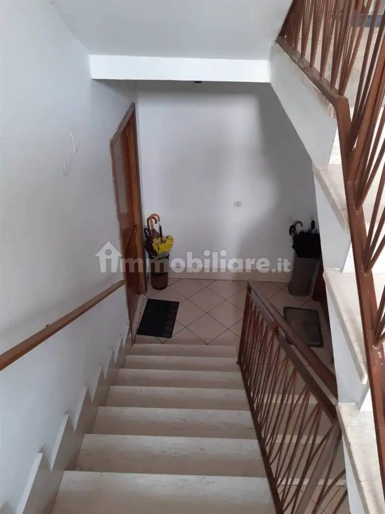 Appartamento buono stato, piano rialzato, Centro, Castelsaraceno - foto 4