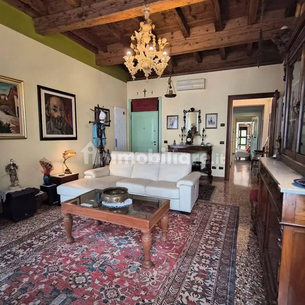 Appartamento in vendita a Este