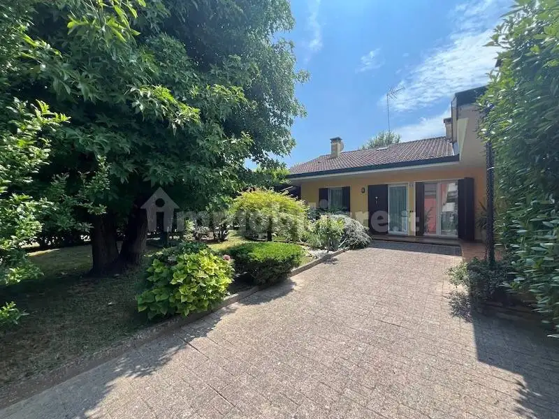 Villa in vendita a Arzergrande