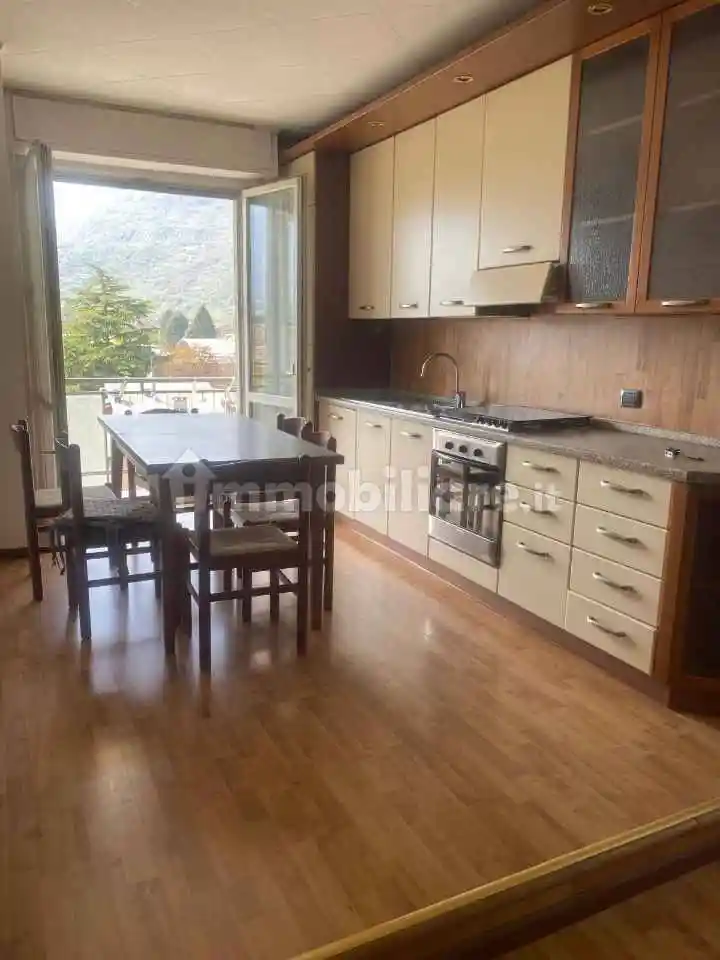 Appartamento in vendita a Sondrio