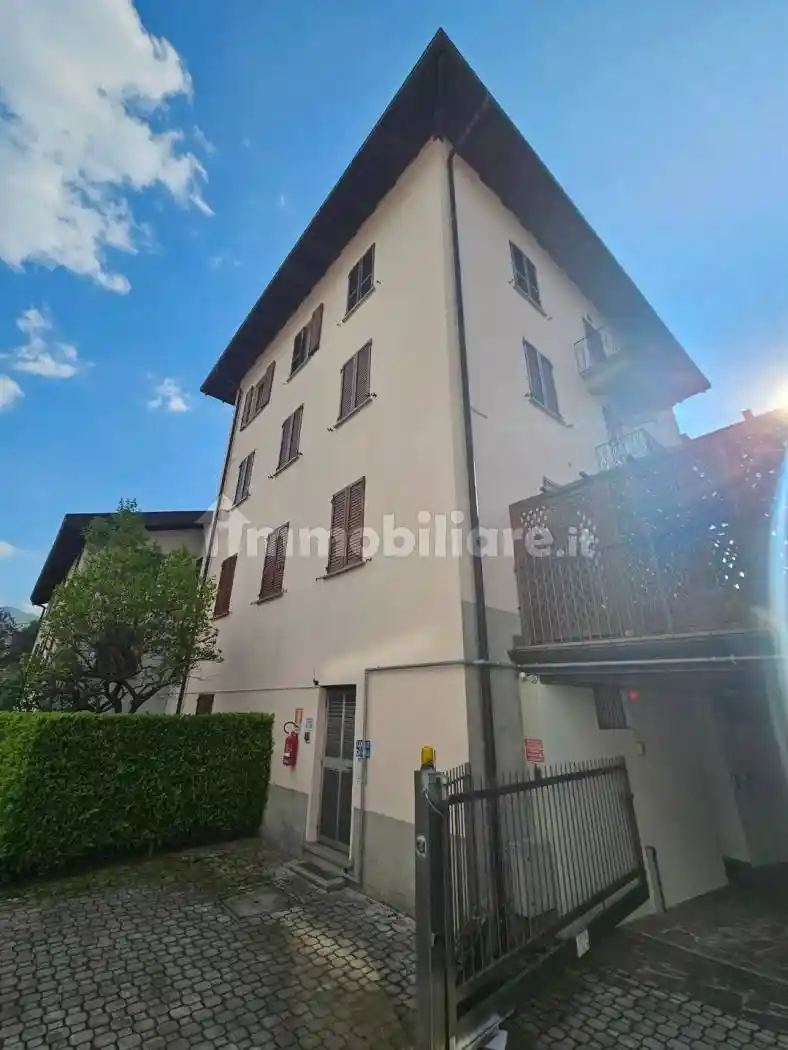 Appartamento in vendita a Barzio