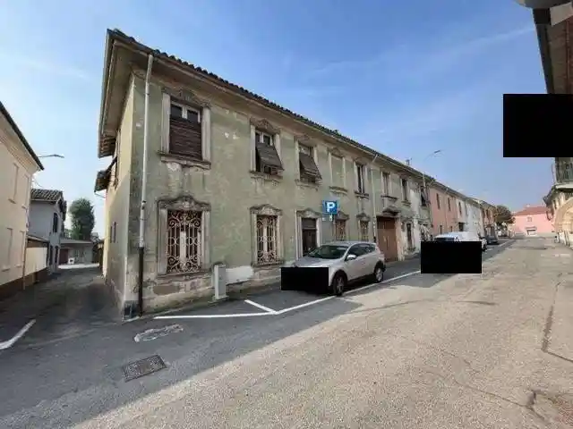 Casa indipendente in vendita a Zeme