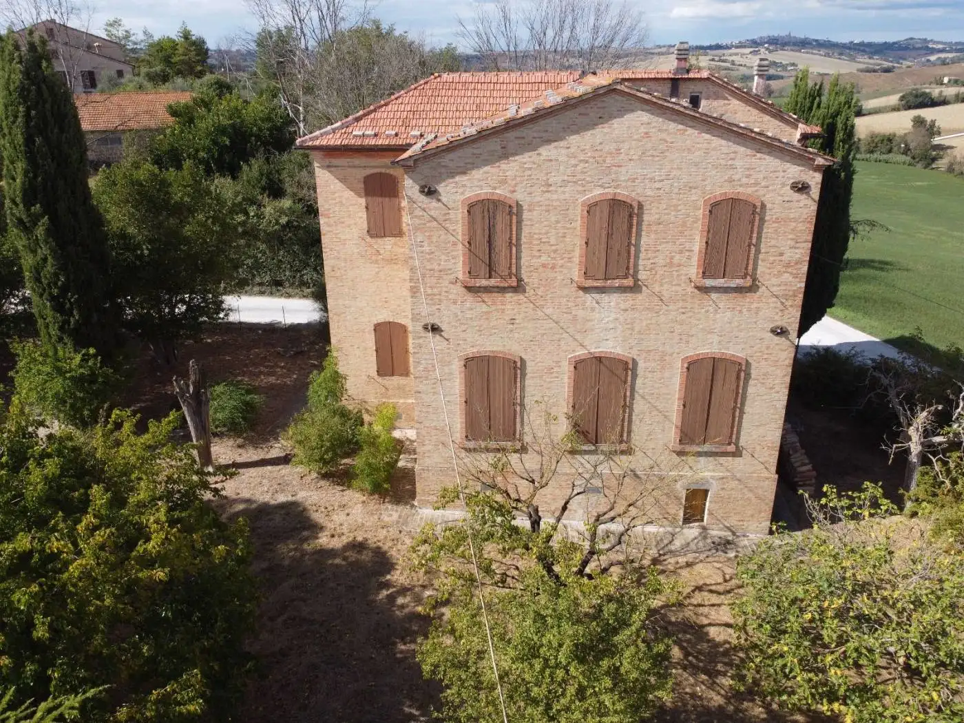 Villa in vendita a Montecarotto