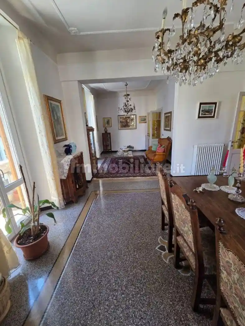 Appartamento in vendita a Savona